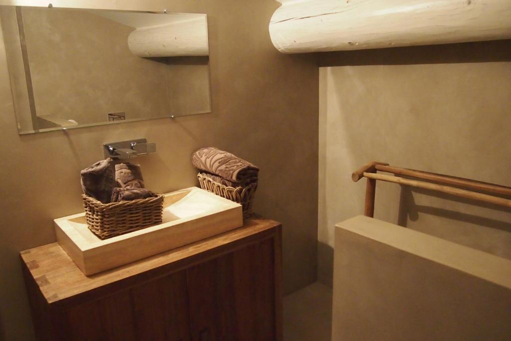 La Maison Des Collines Hotel Allemagne-en-Provence Værelse billede